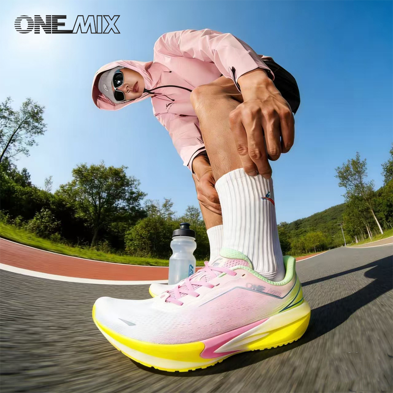 ONEMIX รองเท้าวิ่งสำหรับผู้ชาย - Reflective Night Running Shoes บทวิจารณ์และราคา