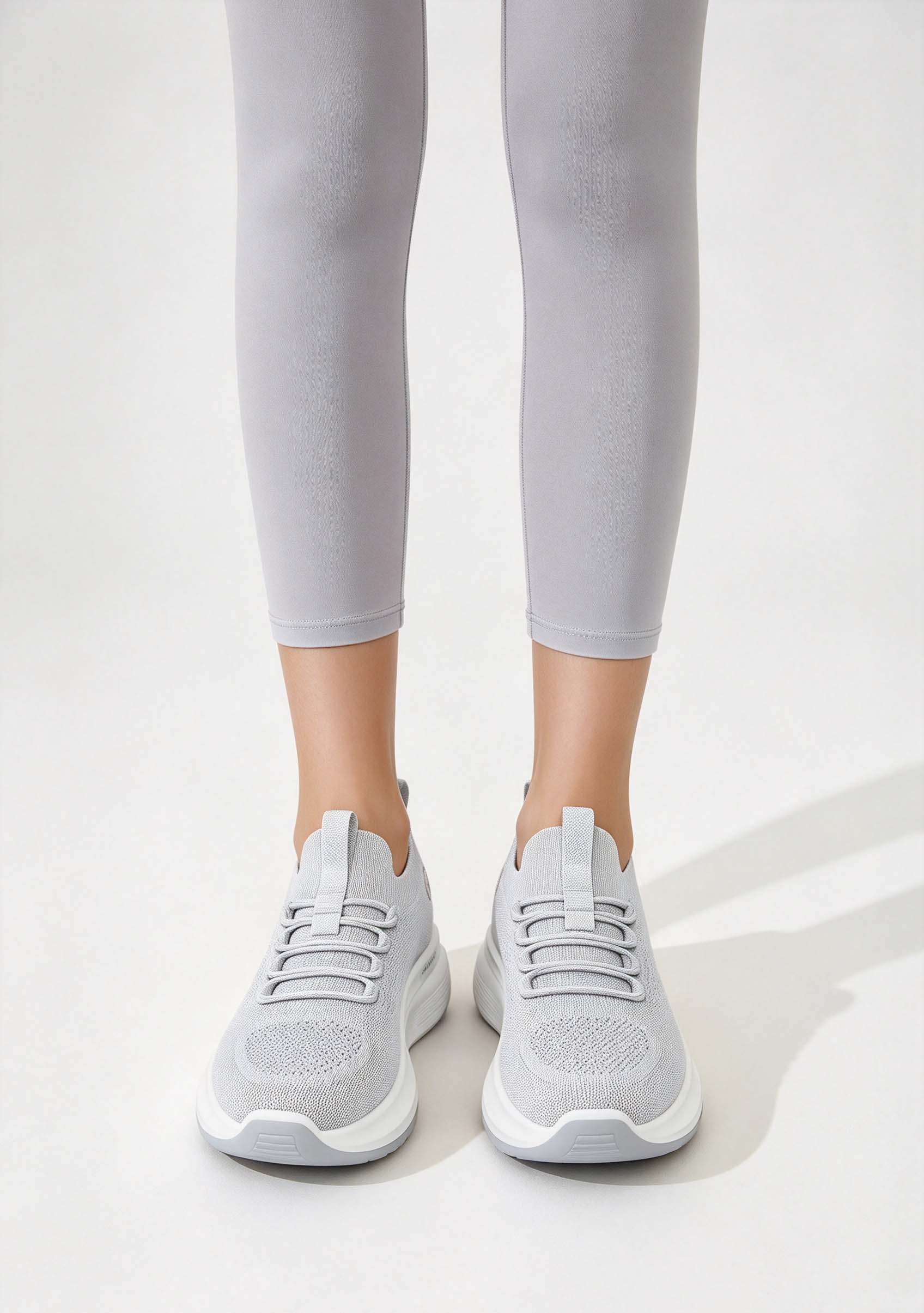 รองเท้าผ้าถักแบบมีพื้นหนาสำหรั - Knit Fabric Lace Up Sneakers บทวิจารณ์และราคา