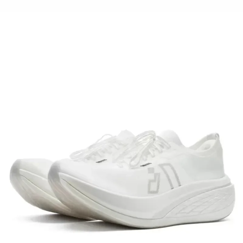 รองเท้าวิ่งรุ่นรันซิฟลายน้ำหนั - Lightweight Road Running Shoes บทวิจารณ์และราคา