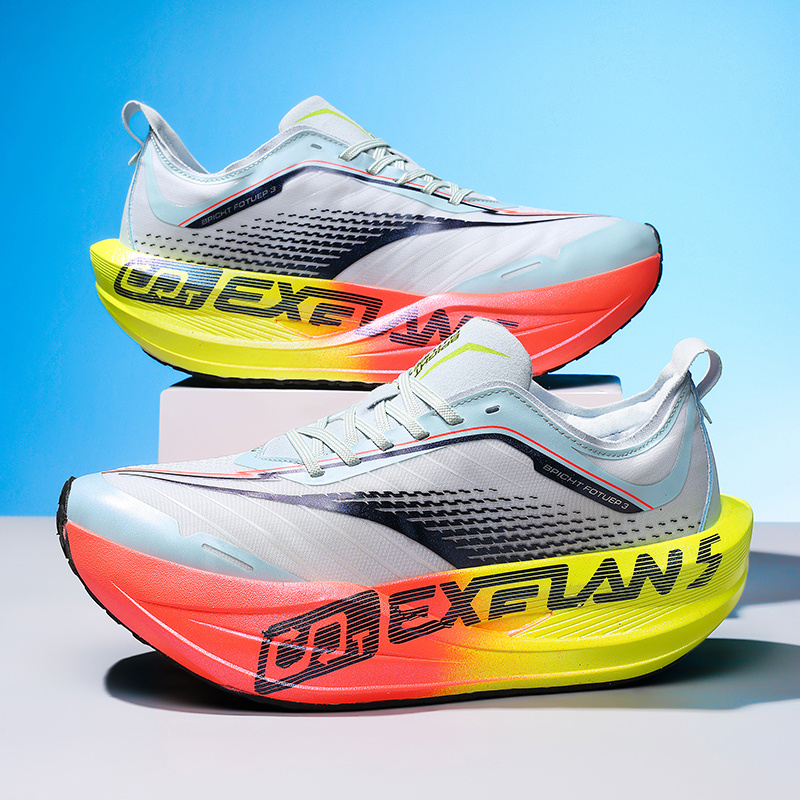 รองเท้าวิ่งมาราธอนระดับมืออาชี - Carbon Plate Marathon Racing Shoes บทวิจารณ์และราคา