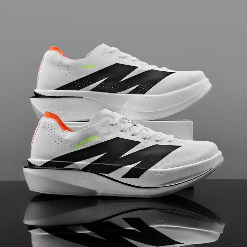 รองเท้าวิ่งผู้ชายคาร์บอนบอร์ดม - Breathable Mesh Athletic Shoes บทวิจารณ์และราคา