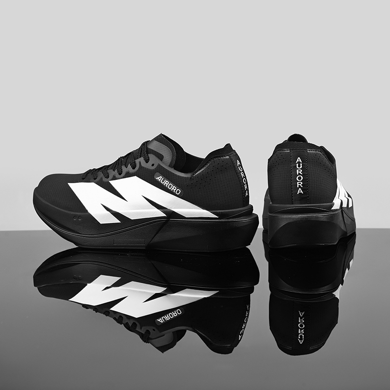 รองเท้าวิ่งผู้ชายคาร์บอนบอร์ดม - Breathable Mesh Athletic Shoes บทวิจารณ์และราคา